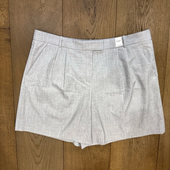 Abercrombie & Fitch Pants - Abercrombie & Fitch Sloane Mid-Rise Tailored Shorts in Gray Linen-Blend